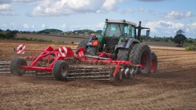 Agricultorii se plâng că nu mai pot face faţă preţurilor mari la carburanţi din R. Moldova şi cer ajutorul autorităţilor